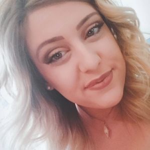 Meet your Posher, Justine